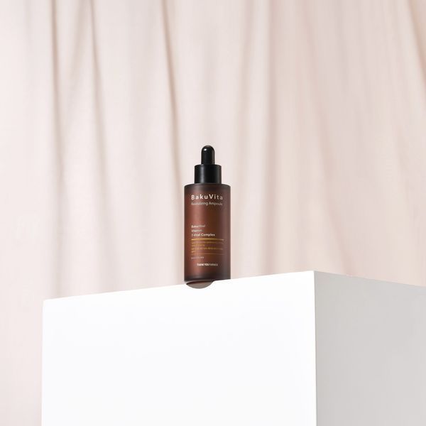 Відновлювальна сироватка з бакучіолом і вітамінами C та E THANK YOU FARMER BakuVita Revitalizing Ampoule (50 ml) 4240 фото
