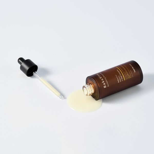 Відновлювальна сироватка з бакучіолом і вітамінами C та E THANK YOU FARMER BakuVita Revitalizing Ampoule (50 ml) 4240 фото