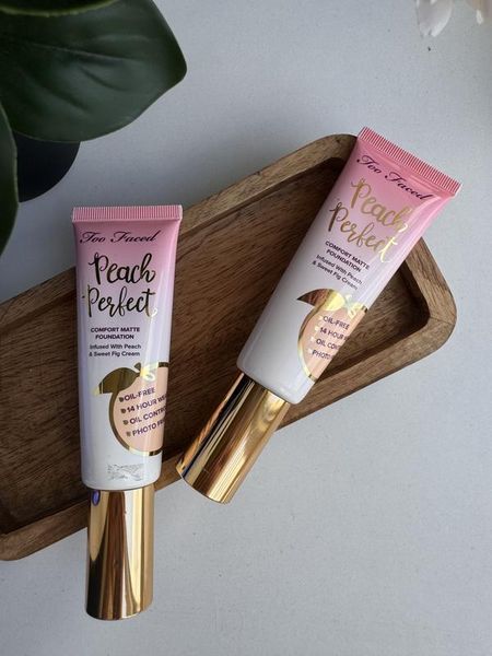Матовий тональний крем Too Faced Peach Perfect Comfort Matte - Warm Beige (48 ml) 9063 фото
