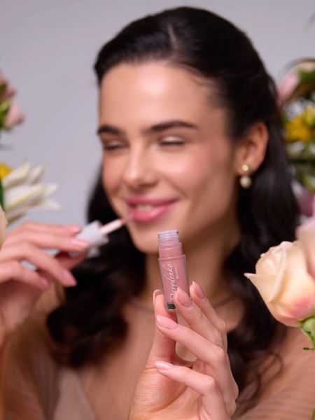 Блиск для губ DAVYDENKO BEAUTY - Nude Veil (4.6 ml) 3844 фото