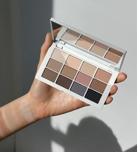 Палетка теней Makeup By Mario Master Mattes Eyeshadow Palette - The Neutrals (15.6 г) 1631 фото