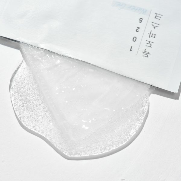 Зволожувальна тканинна маска з морською водою ROUND LAB 1025 Dokdo Water Gel Mask Sheet (30 ml) 4841 фото