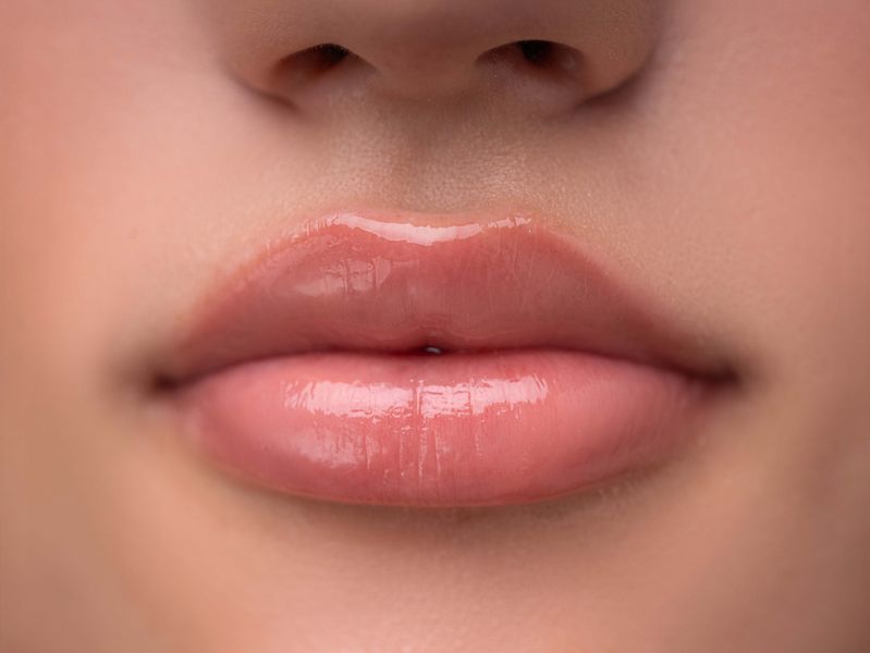 Масло для губ ZOLA Lip Oil - Honey Candy (7 ml) 4135 фото