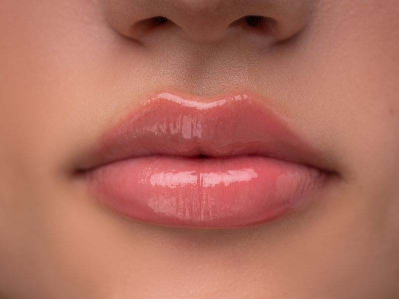 Масло для губ ZOLA Lip Oil - Pink Kiss (7 ml) 4134 фото