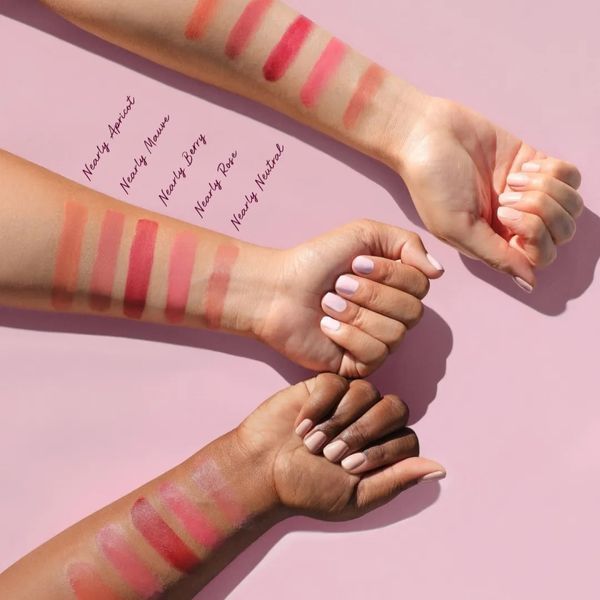 Кремові рум'яна Rare Beauty Stay Vulnerable Melting Blush - Nearly Rose (5 g) 4743 фото